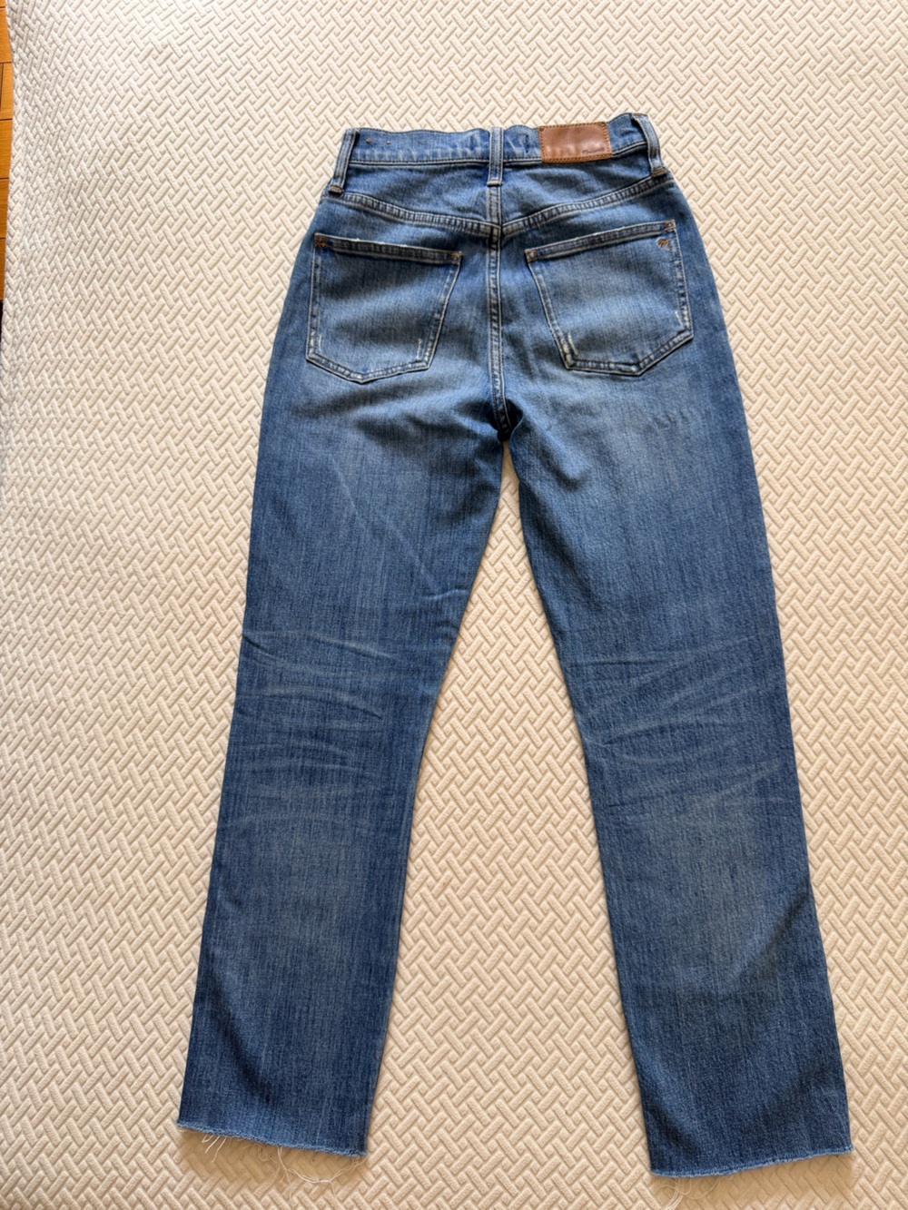 Madewell The Perfect Vintage Jean Women’s Size 23 High Rise Raw Hem Straight - Picture 2 of 12